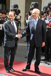 Francois Hollande, Mario Monti