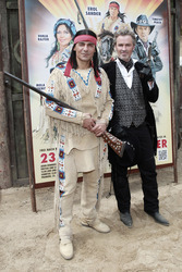 Erol Sander, Timothy Peach