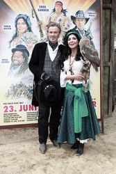 Timothy Peach, Dunja Rajter