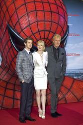 Andrew Garfield, Emma Stone, Rhys Ifans