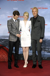 Andrew Garfield, Emma Stone, Rhys Ifans