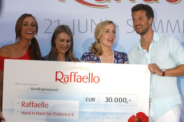 Annemarie Warnkross, Gillian Anderson, Wayne Carpendale