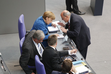 Angela Merkel, Gregor Gysi