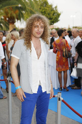 Chele Aguilera (Les Humphries Singers)