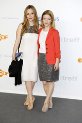 Mina Tander, Karoline Schuch