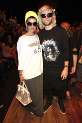 Alina Süggeler, Andreas 'Andi' Weizel (Frida Gold)