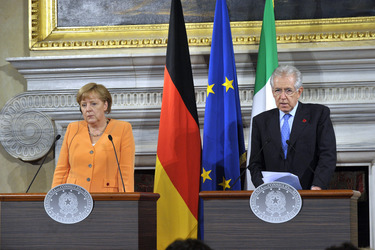 Angela Merkel, Mario Monti
