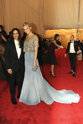 Olivier Theyskens, Caroline Trentini