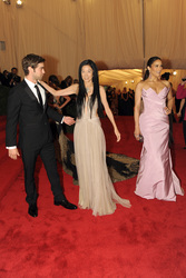 Chace Crawford, Vera Wang, Paula Patton