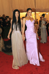 Vera Wang, Paula Patton