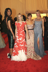 Liya Kebede, Tory Burch, Rashida Jones, Brooklyn Decker