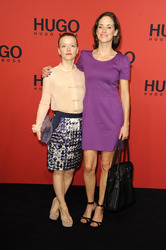 Karoline Schuch mit Begleitung