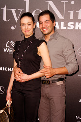 Bülent Sharif mit Ehefrau Emi Oezusek