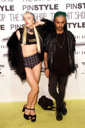 Jackee Word mit Begleitung