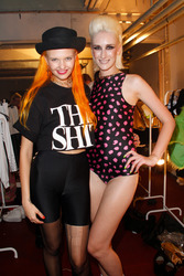 Bonnie Strange mit Model