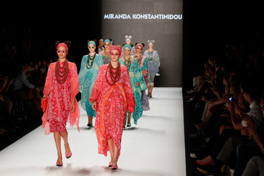 Dominique Miller, Amelie Klever