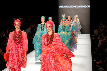 Dominique Miller, Amelie Klever