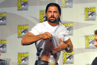 Manu Bennett