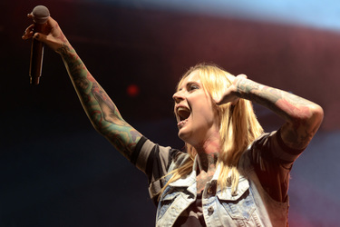 Jennifer Weist (Jennifer Rostock)