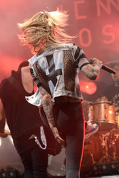 Jennifer Weist (Jennifer Rostock)