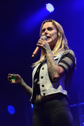 Jennifer Weist (Jennifer Rostock)