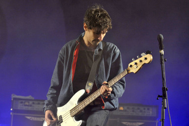 Gordon Moakes (Bloc Party)