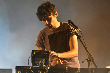 Gordon Moakes (Bloc Party)