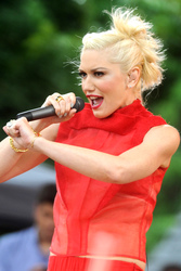 Gwen Stefani (No Doubt)
