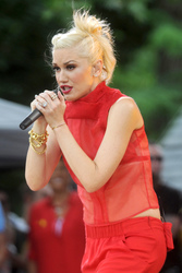 Gwen Stefani (No Doubt)