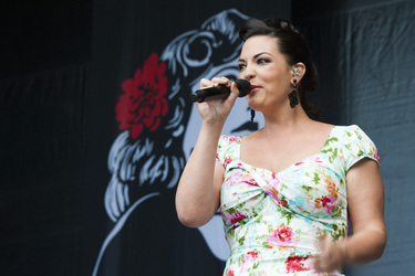 Caro Emerald