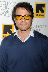 Matthew Settle