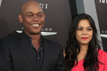 Bokeem Woodbine mit Begleitung