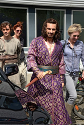 Tom Payne, Olivier Martinez