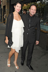 Alex Nahon mit Begleitung