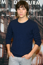 Sebastian Urzendowsky