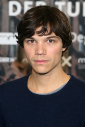 Sebastian Urzendowsky