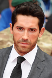 Scott Adkins