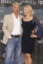 Christoph M. Orth, Dana Golombek