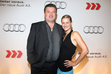 Bruno F. Apitz, Rhea Harder