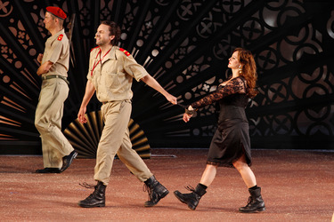 Hans-Georg Priese, Julia Rutigliano