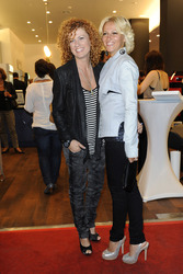 Lucy Diakovska mit Freundin Kamelia