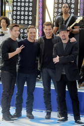 Jeff Timmons, Drew Lachey, Nick Lachey, Justin Jeffre (98 Degrees)