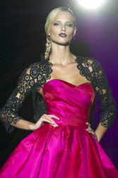 Hannibal Laguna Model