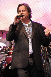 Bruce Guthro (Runrig)