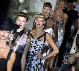 Desfile de Roberto Verino Models