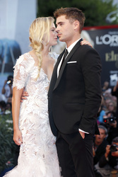 Maika Monroe, Zac Efron