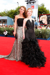 Albina Dzhanabaeva, Franziska Petri