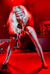 Sarah Blackwood (Walk off the Earth)