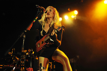 Sarah Blackwood (Walk off the Earth)