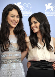 Olga Kurylenko, Romina Mondello